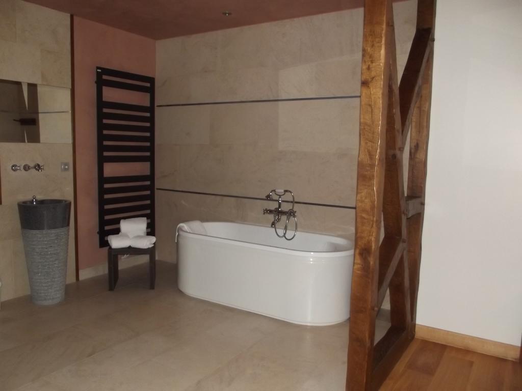 Auberge Des Moulins Pont-Les-Moulins Room photo